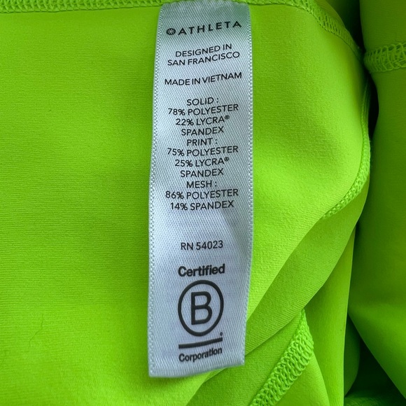 Athleta Stay Fly 9" Bike Short Neon Yellow Womens XS NWOT - Picture 13 of 13